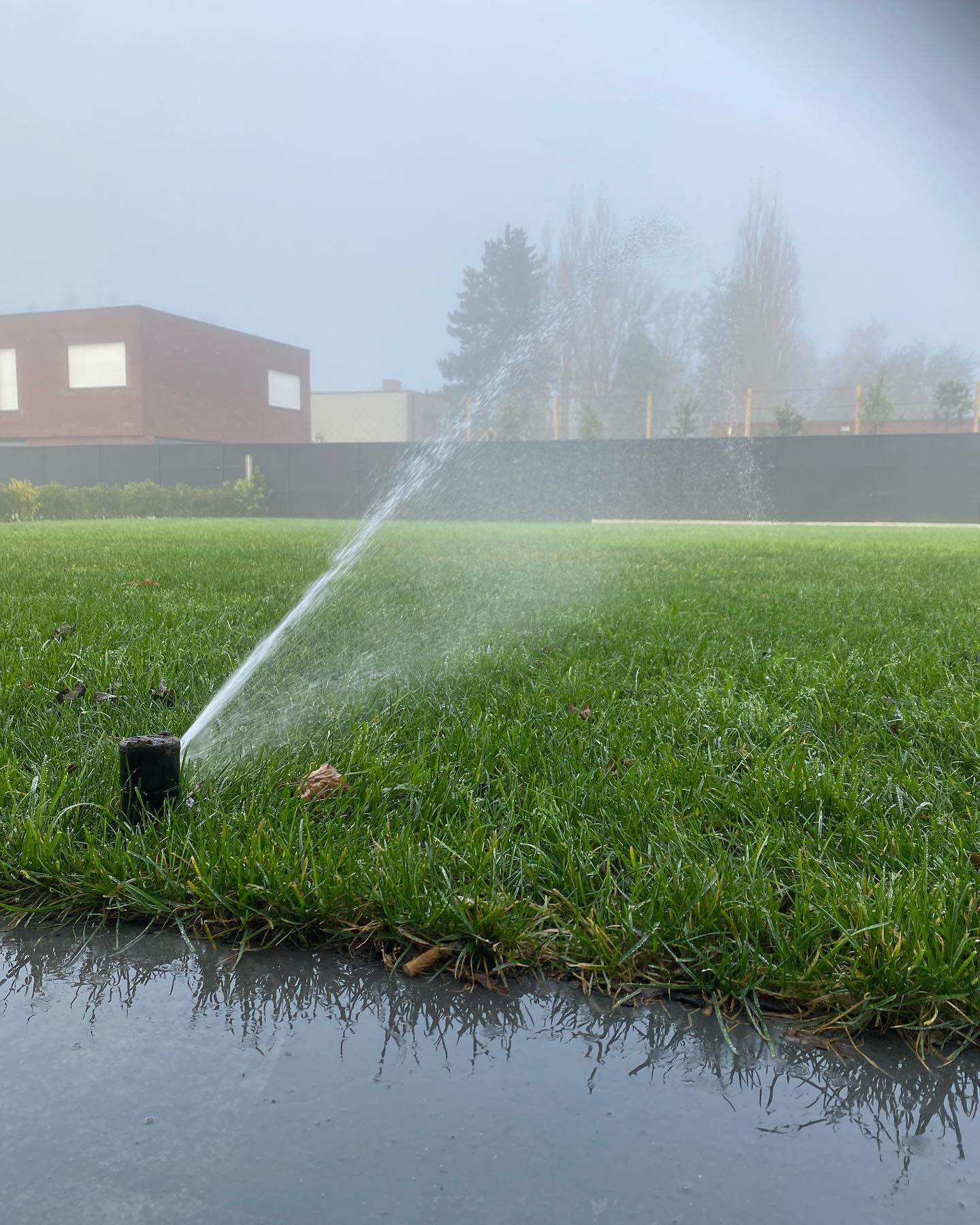 Sleufloze installatie met SPX25 trillende ploeg